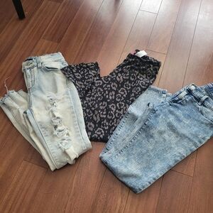 Lot of girls jeans and leggings. Betsy johnson, old navy and bluenotes
